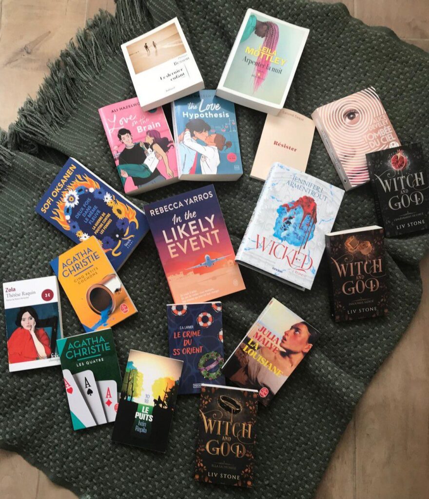 Photo de mon arrivée livresque du mois, pour illustrer mon bilan lectures de Janvier 2025.